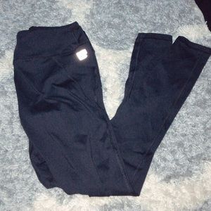 black sports leggings
